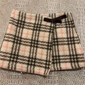 Burberry new kids Mini Skirt in Cream and brown